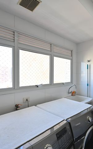 Apartamento à venda com 205m², 3 quartos e 4 vagasLavanderia