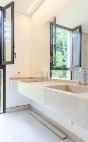 Casa à venda com 734m², 5 quartos e 5 vagas