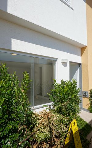 Casa de condomínio à venda com 115m², 3 quartos e 2 vagasEntrada