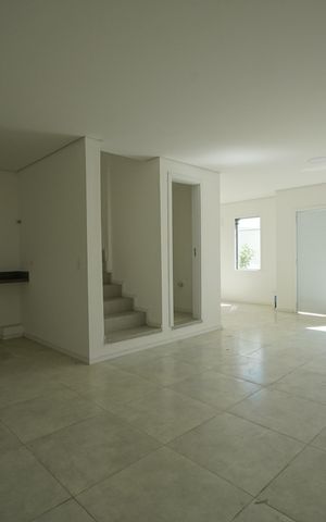 Casa de condomínio à venda com 120m², 3 quartos e 2 vagasSala