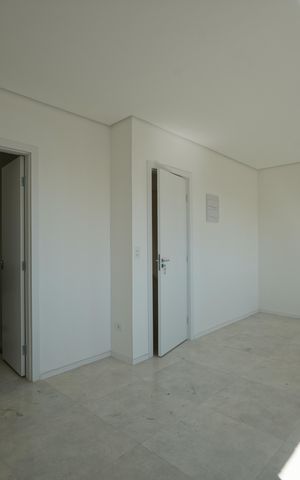 Casa à venda com 120m², 3 quartos e 2 vagasSuíte