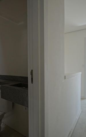 Casa à venda com 120m², 3 quartos e 2 vagasCorredor