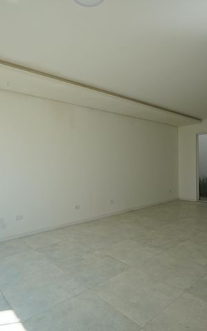 Casa à venda com 120m², 3 quartos e 2 vagasSala