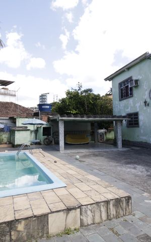 Casa à venda com 142m², 4 quartos e 1 vagaQuintal