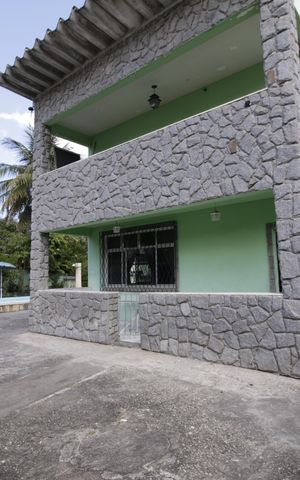 Casa à venda com 142m², 4 quartos e 1 vagaQuintal