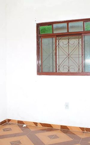 Casa para alugar com 46m², 1 quarto e sem vaga