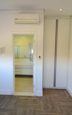 Casa de condomínio para alugar com 310m², 3 quartos e 4 vagasQuarto 1 - Suíte