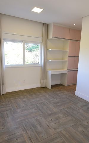 Casa de condomínio para alugar com 310m², 3 quartos e 4 vagasQuarto 2 - Suíte