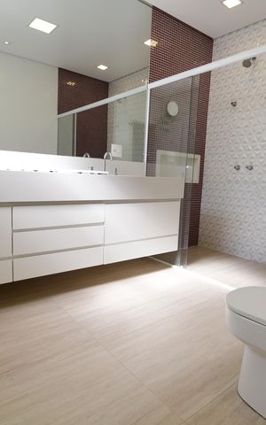 Casa de condomínio para alugar com 310m², 3 quartos e 4 vagasBanheiro Suíte
