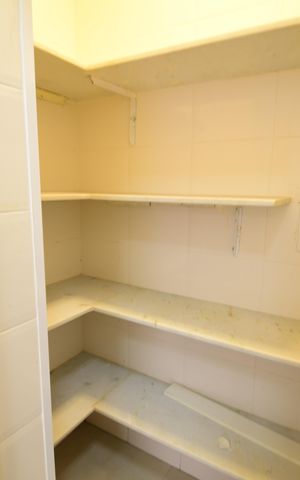 Casa de condomínio para alugar com 310m², 3 quartos e 4 vagasÁrea de Serviço - Despensa