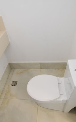 Casa de condomínio para alugar com 310m², 3 quartos e 4 vagasLavabo