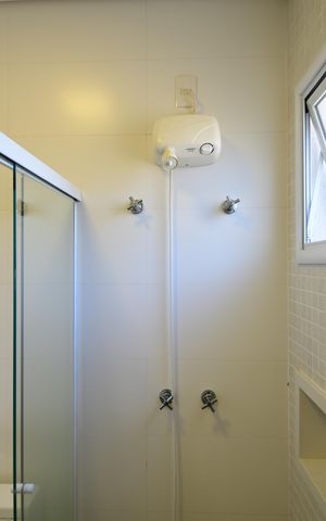 Casa de condomínio para alugar com 310m², 3 quartos e 4 vagasBanheiro Suíte