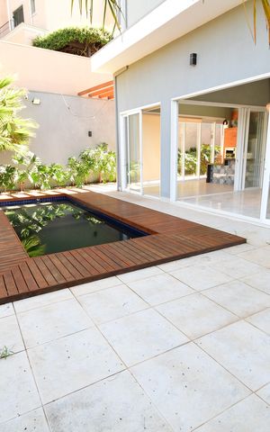 Casa de condomínio para alugar com 310m², 3 quartos e 4 vagasPiscina