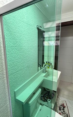Casa à venda com 150m², 3 quartos e 2 vagas Casa à venda com 150m², 3 quartos e 2 vagasBanheiro 1
