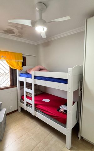 Casa à venda com 150m², 3 quartos e 2 vagas Casa à venda com 150m², 3 quartos e 2 vagasQuarto 1