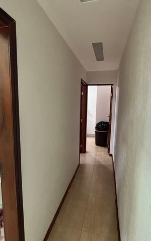 Casa à venda com 150m², 3 quartos e 2 vagas Casa à venda com 150m², 3 quartos e 2 vagasCorredor