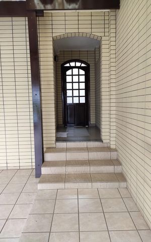 Casa à venda com 135m², 2 quartos e 2 vagas Casa à venda com 135m², 2 quartos e 2 vagasÁrea externa