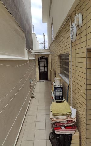 Casa à venda com 135m², 2 quartos e 2 vagas Casa à venda com 135m², 2 quartos e 2 vagasÁrea externa