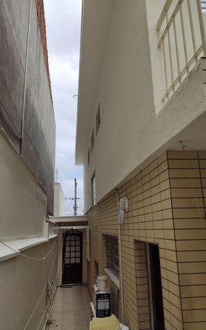 Casa à venda com 135m², 2 quartos e 2 vagas Casa à venda com 135m², 2 quartos e 2 vagasÁrea externa