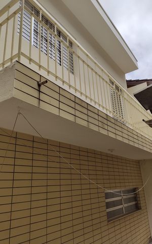 Casa à venda com 135m², 2 quartos e 2 vagas Casa à venda com 135m², 2 quartos e 2 vagasÁrea externa
