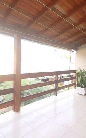 Casa à venda com 186m², 2 quartos e 2 vagasSacada