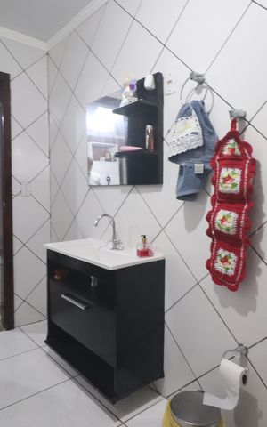 Casa à venda com 186m², 2 quartos e 2 vagasBanheiro