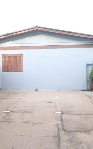 Casa à venda com 186m², 2 quartos e 2 vagasLavanderia