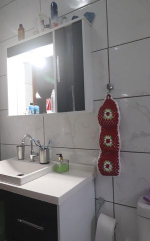 Casa à venda com 186m², 2 quartos e 2 vagasBanheiro