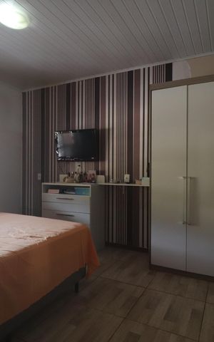 Casa à venda com 186m², 2 quartos e 2 vagasSuite