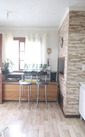 Casa à venda com 186m², 2 quartos e 2 vagascozinha