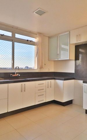 Apartamento para alugar com 134m², 4 quartos e 3 vagasCozinha