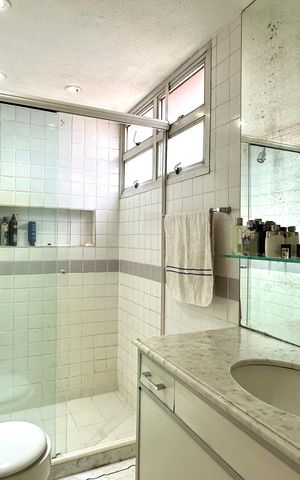 Apartamento à venda com 174m², 4 quartos e 2 vagas