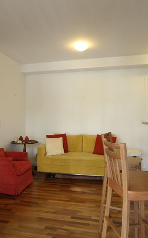 Apartamento para alugar com 76m², 2 quartos e 1 vagaSala