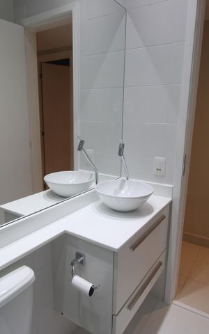 Casa de condomínio à venda com 119m², 4 quartos e 2 vagasBanheiro social