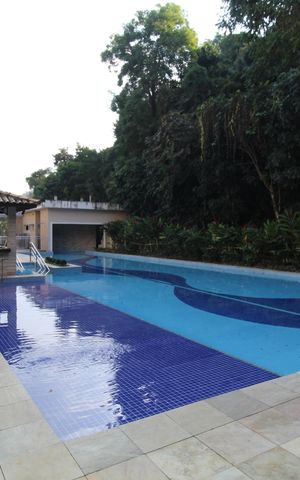 Casa de condomínio à venda com 119m², 4 quartos e 2 vagasÁrea comum - Piscina