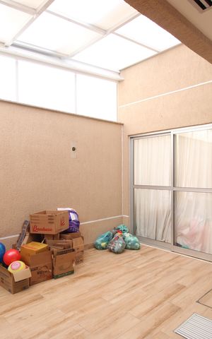 Casa de condomínio à venda com 119m², 4 quartos e 2 vagasQuintal