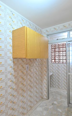 Apartamento à venda com 49m², 2 quartos e 1 vagaCozinha