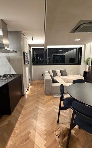 Apartamento à venda com 130m², 3 quartos e 3 vagas Apartamento à venda com 130m², 3 quartos e 3 vagasSala