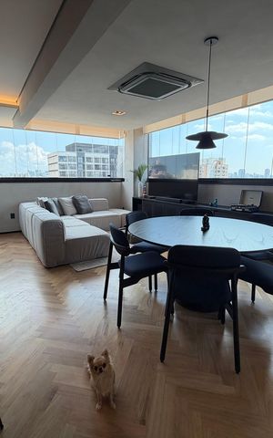 Apartamento à venda com 130m², 3 quartos e 3 vagas Apartamento à venda com 130m², 3 quartos e 3 vagasSala