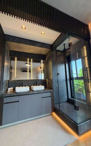 Apartamento à venda com 130m², 3 quartos e 3 vagas Apartamento à venda com 130m², 3 quartos e 3 vagasBanheiro