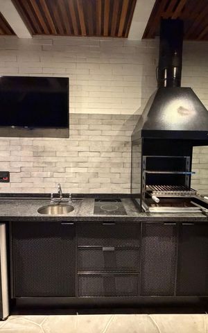 Apartamento à venda com 130m², 3 quartos e 3 vagas Apartamento à venda com 130m², 3 quartos e 3 vagasCozinha