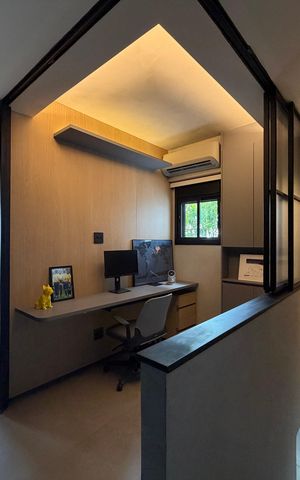 Apartamento à venda com 130m², 3 quartos e 3 vagas Apartamento à venda com 130m², 3 quartos e 3 vagasEscritório