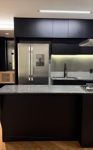 Apartamento à venda com 130m², 3 quartos e 3 vagas Apartamento à venda com 130m², 3 quartos e 3 vagasCozinha