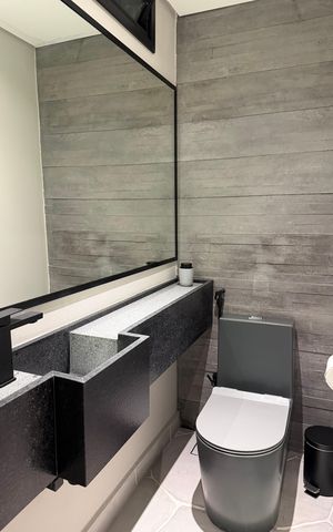 Apartamento à venda com 130m², 3 quartos e 3 vagas Apartamento à venda com 130m², 3 quartos e 3 vagasBanheiro