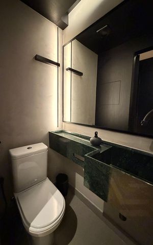 Apartamento à venda com 130m², 3 quartos e 3 vagas Apartamento à venda com 130m², 3 quartos e 3 vagasBanheiro