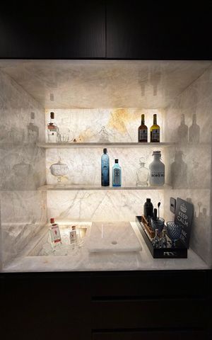 Apartamento à venda com 130m², 3 quartos e 3 vagas Apartamento à venda com 130m², 3 quartos e 3 vagasSala