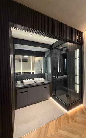 Apartamento à venda com 130m², 3 quartos e 3 vagas Apartamento à venda com 130m², 3 quartos e 3 vagasBanheiro