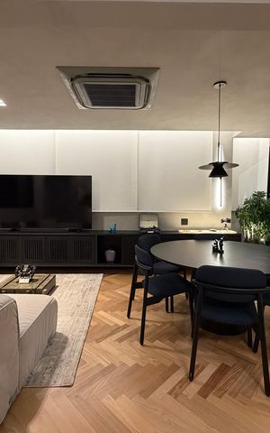 Apartamento à venda com 130m², 3 quartos e 3 vagas Apartamento à venda com 130m², 3 quartos e 3 vagasSala