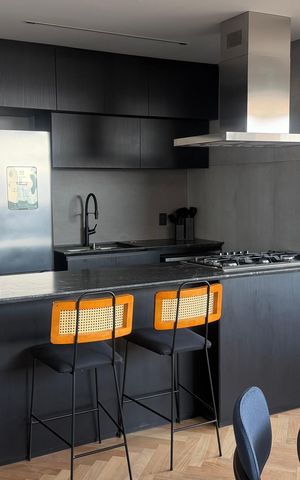 Apartamento à venda com 130m², 3 quartos e 3 vagas Apartamento à venda com 130m², 3 quartos e 3 vagasCozinha
