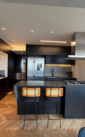 Apartamento à venda com 130m², 3 quartos e 3 vagas Apartamento à venda com 130m², 3 quartos e 3 vagasCozinha